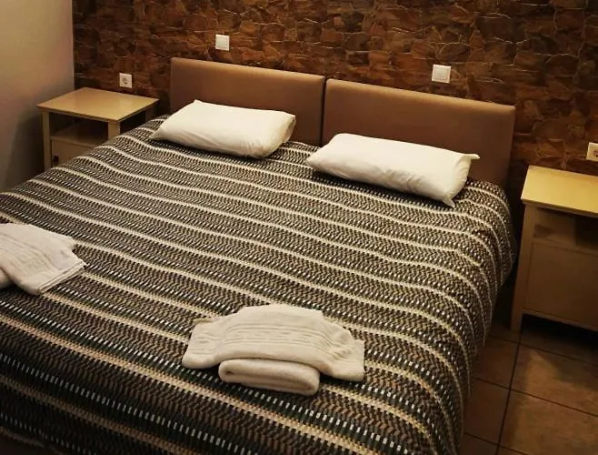 Germanos Apartament *