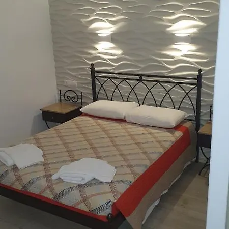 Germanos Studios Apartment *